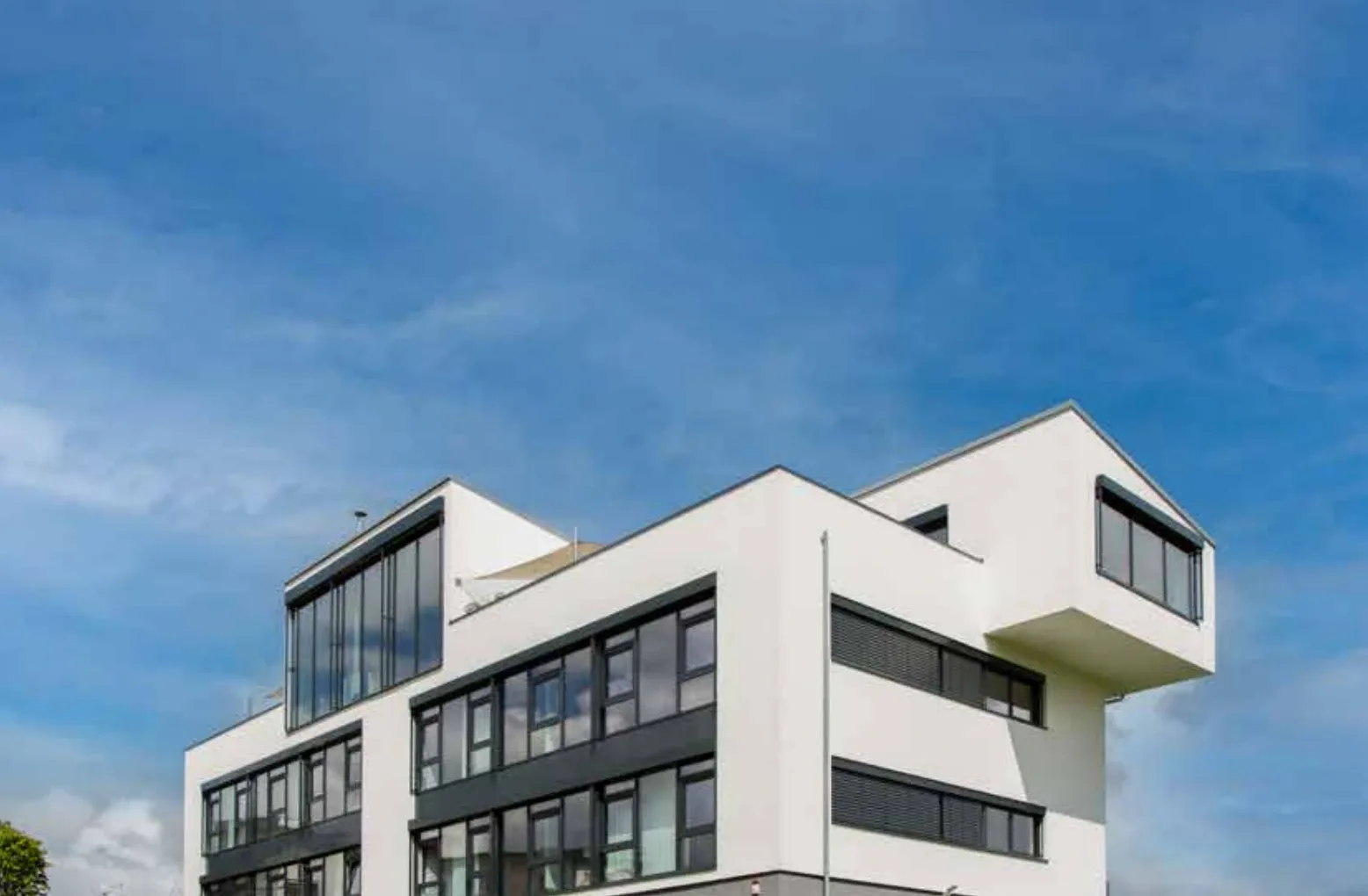 Moderne Wohnanlage von Ibach Bau